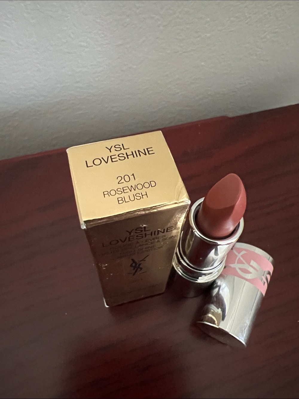 Yves Saint Laurent Loveshine Lipstick 201 Rosewood Blush - Picture 2 of 4